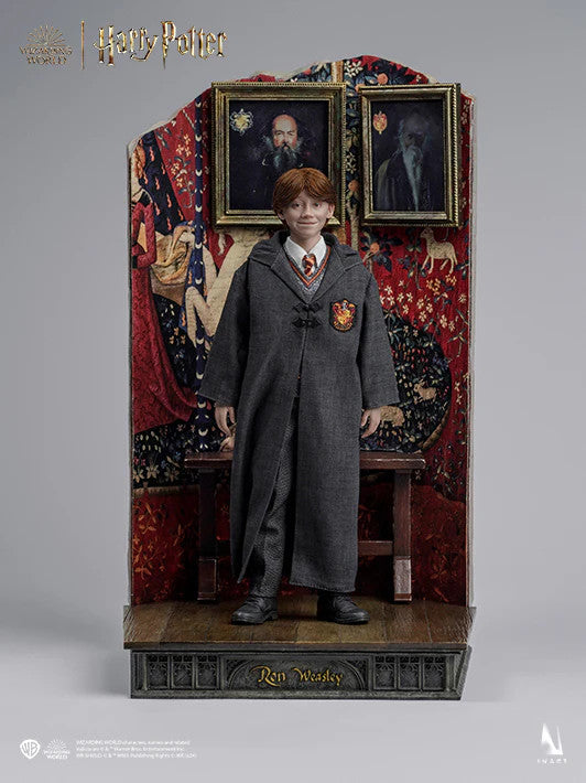 InArt Weasley 1:6 Scale Collectible Figure (Deluxe Version)