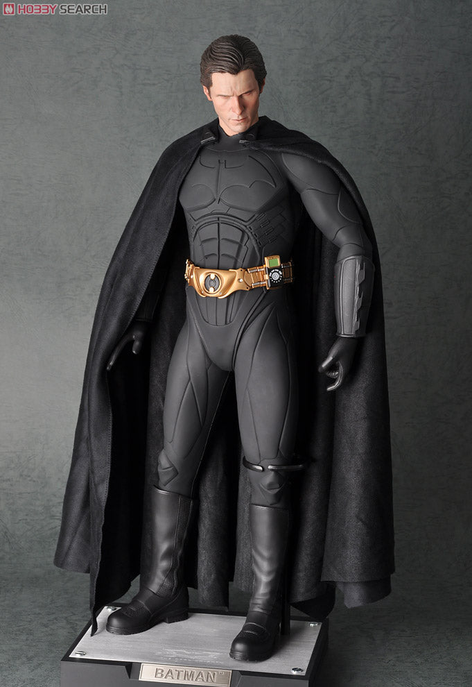 Enterbay The Dark Knight: Batman HD Masterpiece 1:4 Scale Collectible Figure