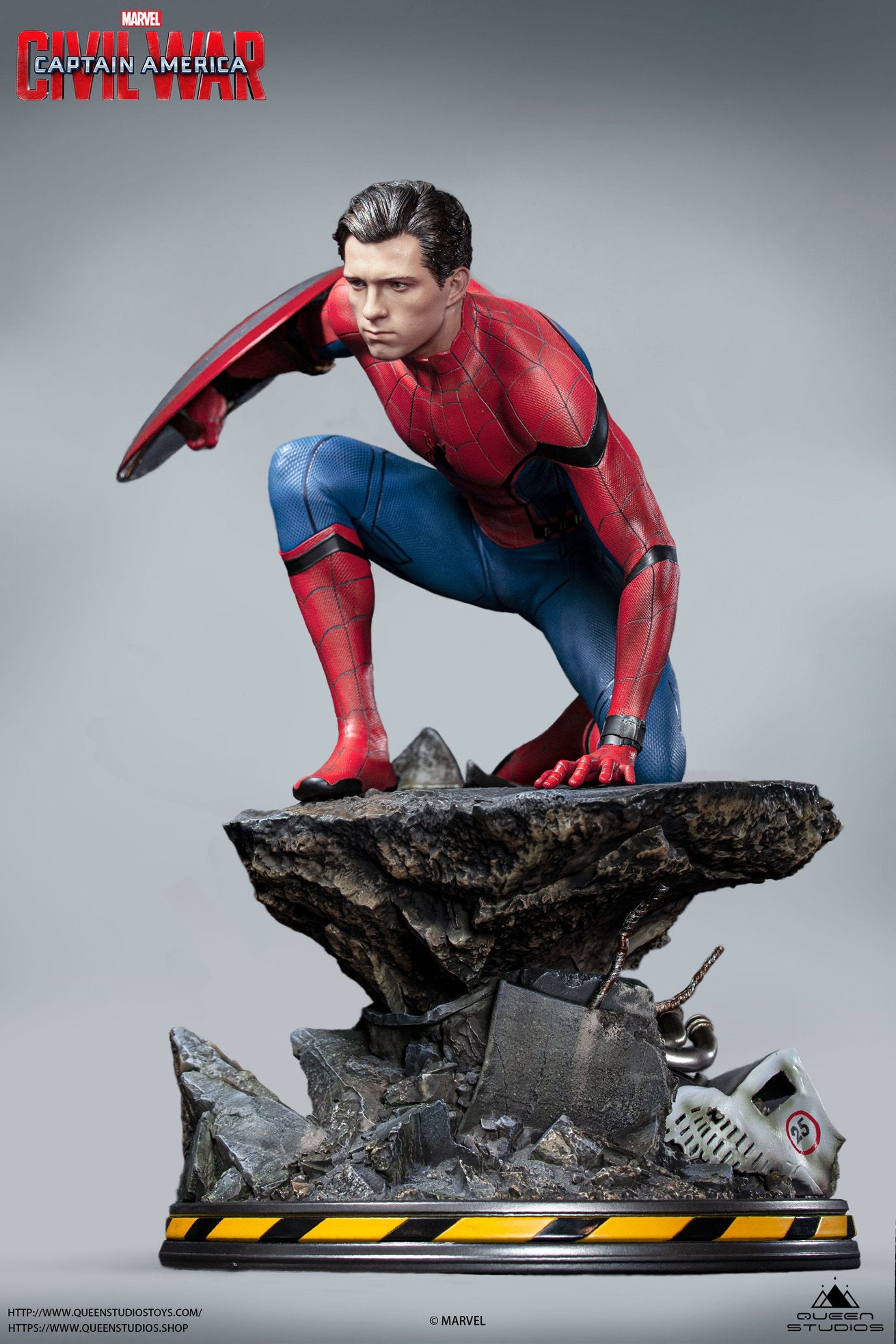 Queen Studios Spider-Man 1/4 Scale Captain America: Civil War Statue (Premium Edition)