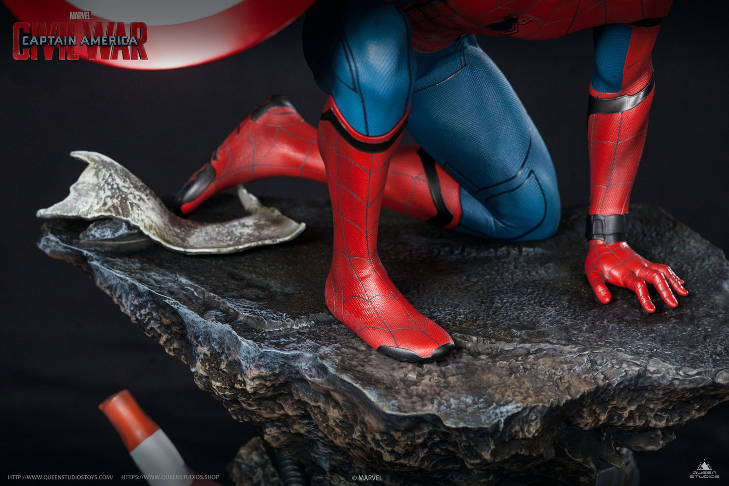 Queen Studios Spider-Man 1/4 Scale Captain America: Civil War Statue (Premium Edition)