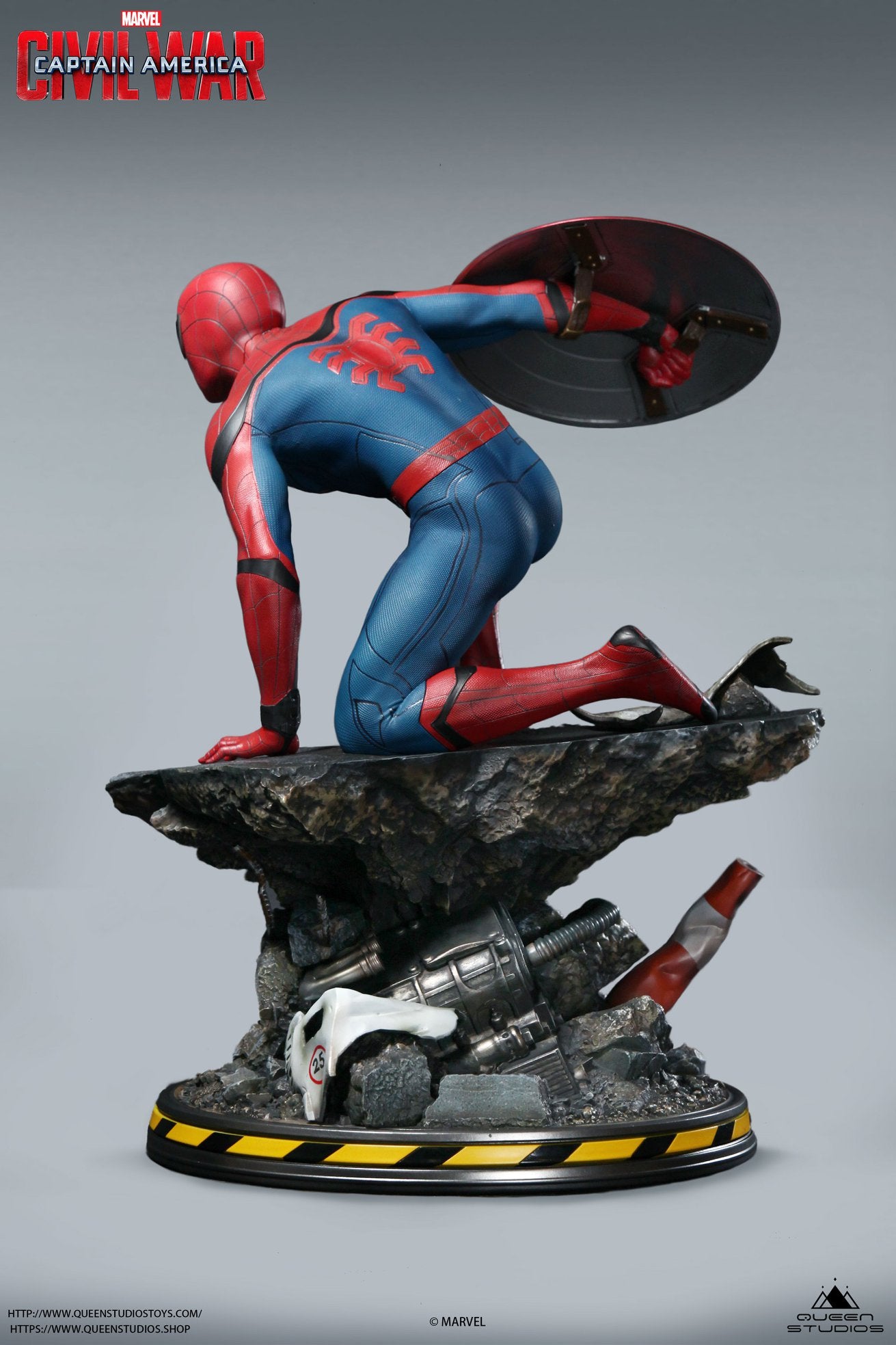 Queen Studios Spider-Man 1/4 Scale Captain America: Civil War Statue (Premium Edition)