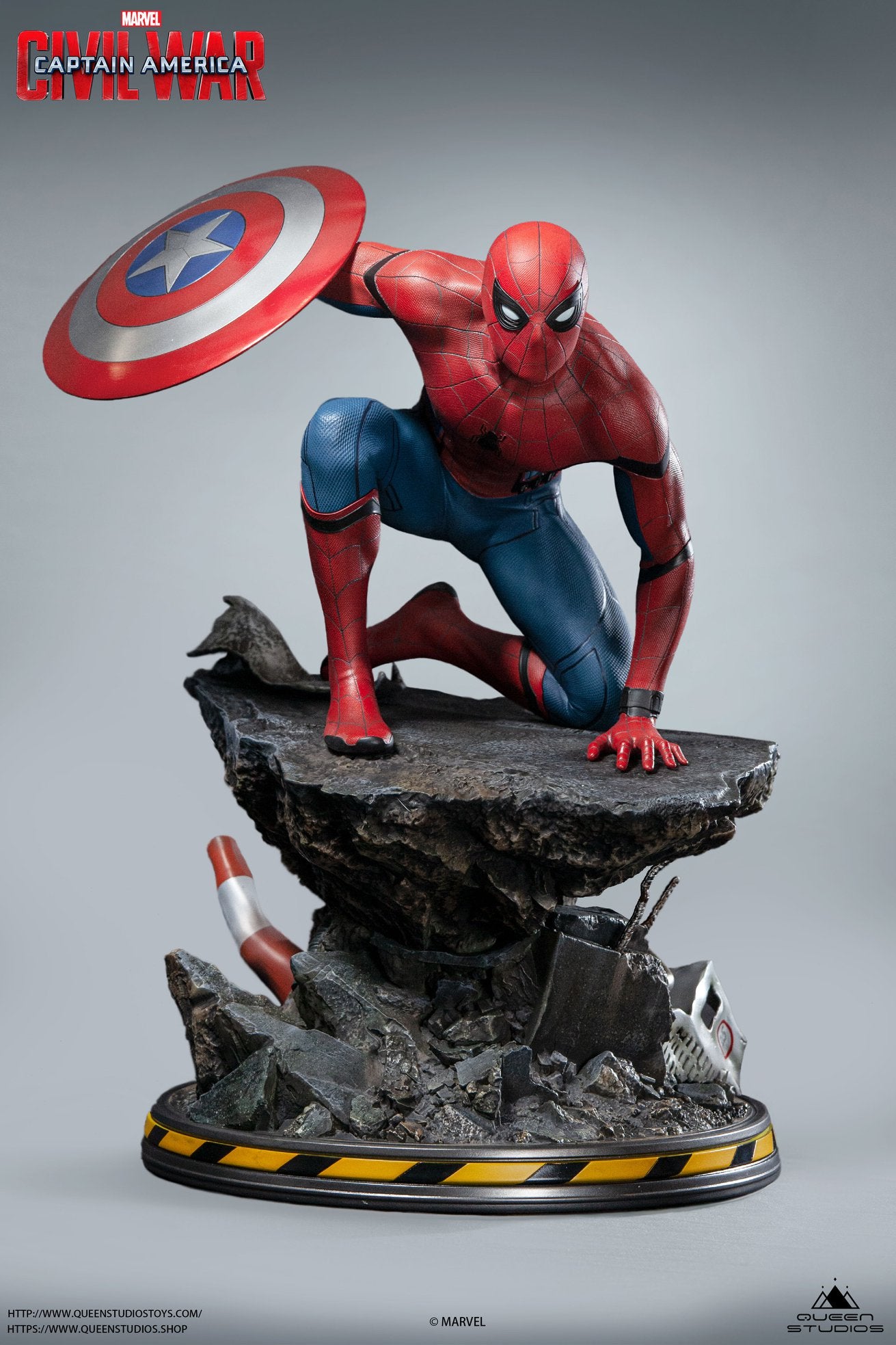 Queen Studios Spider-Man 1/4 Scale Captain America: Civil War Statue (Premium Edition)