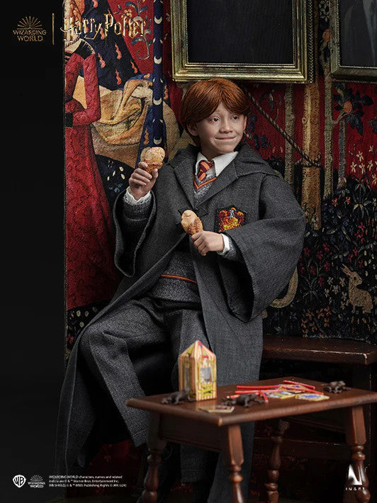 InArt Weasley 1:6 Scale Collectible Figure (Deluxe Version)