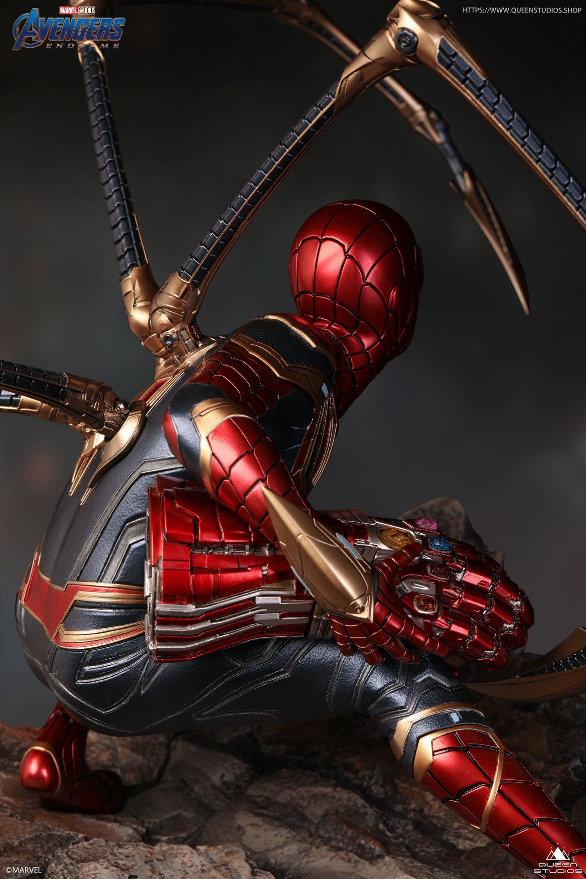 Queen Studios Iron Spider-Man 1/4 Scale Statue (Deluxe Version)