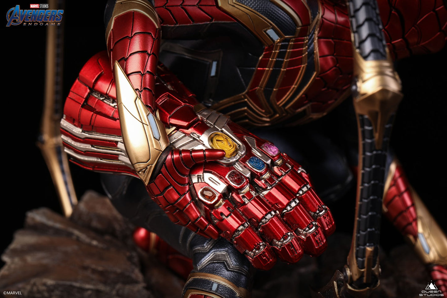 Queen Studios Iron Spider-Man 1/4 Scale Statue (Deluxe Version)