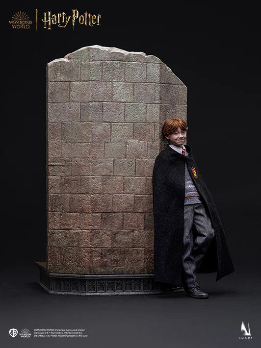 InArt Weasley 1:6 Scale Collectible Figure (Deluxe Version)