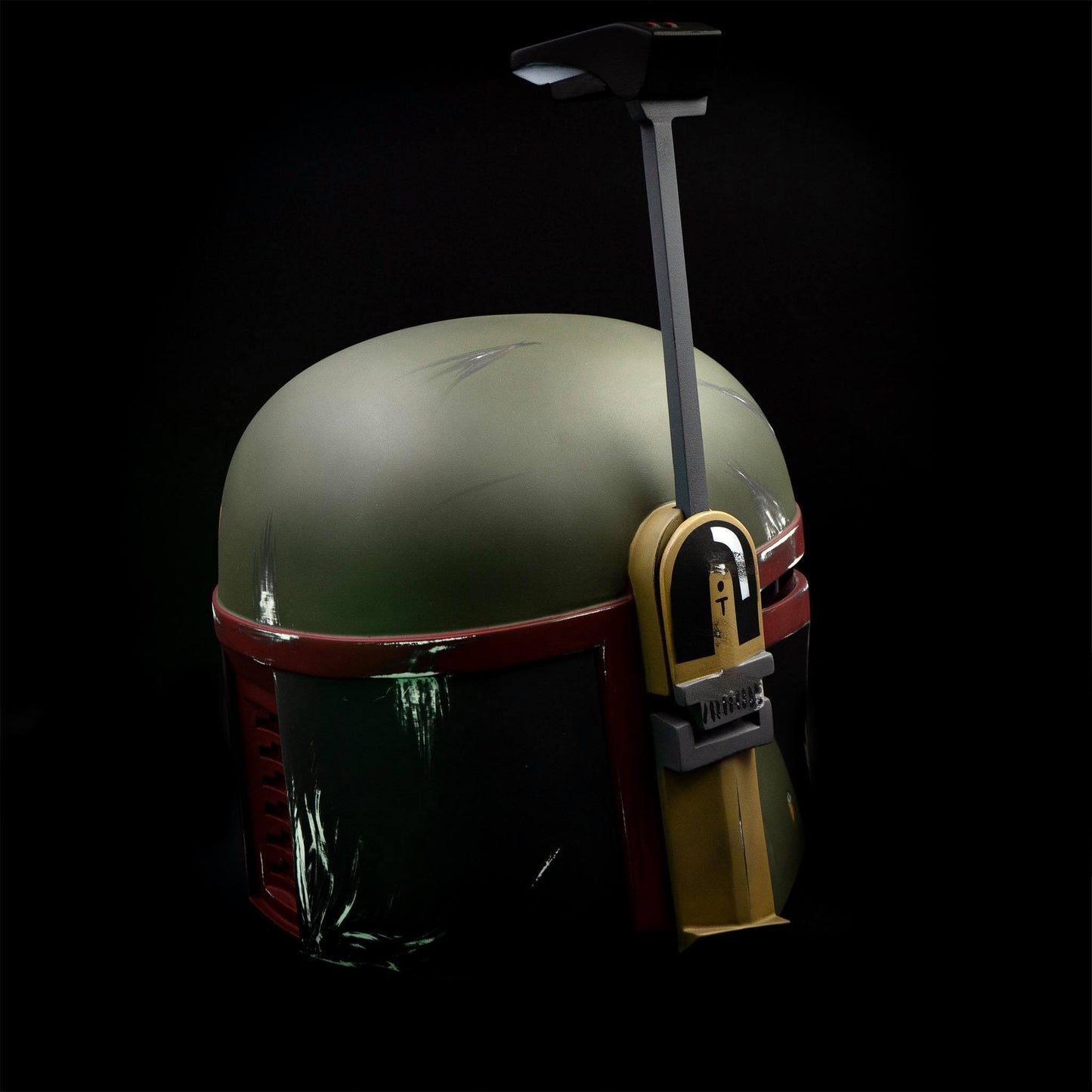 Green Hunter Life-Size Collectable Helmet (Battle Damaged)