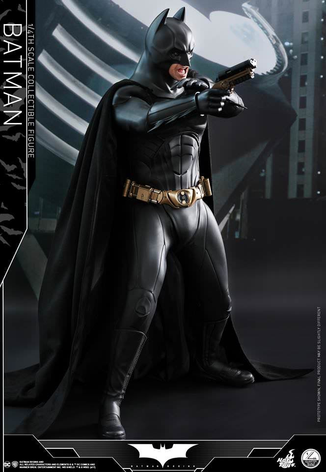 Hot Toys Batman Begins - Batman 1/4th scale QS009