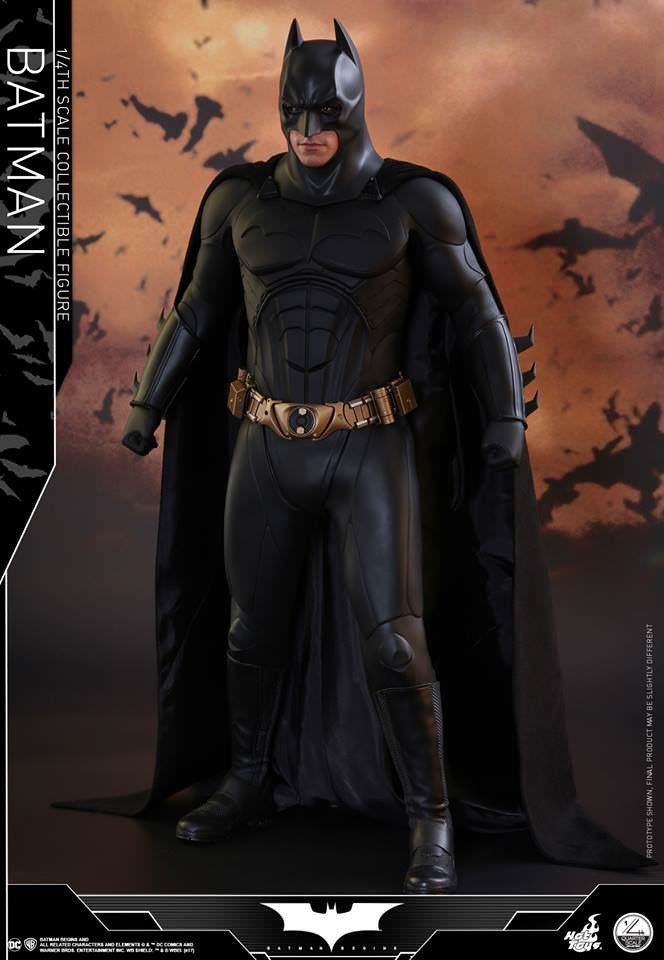 Hot Toys Batman Begins - Batman 1/4th scale QS009