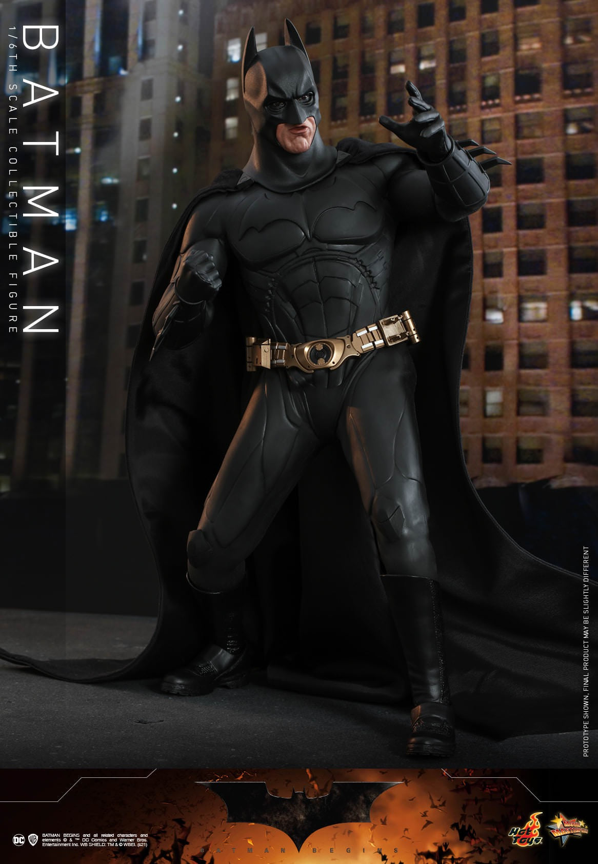 Hot Toys Batman Begins Batman 1/6th Scale Collectible Figure MMS595