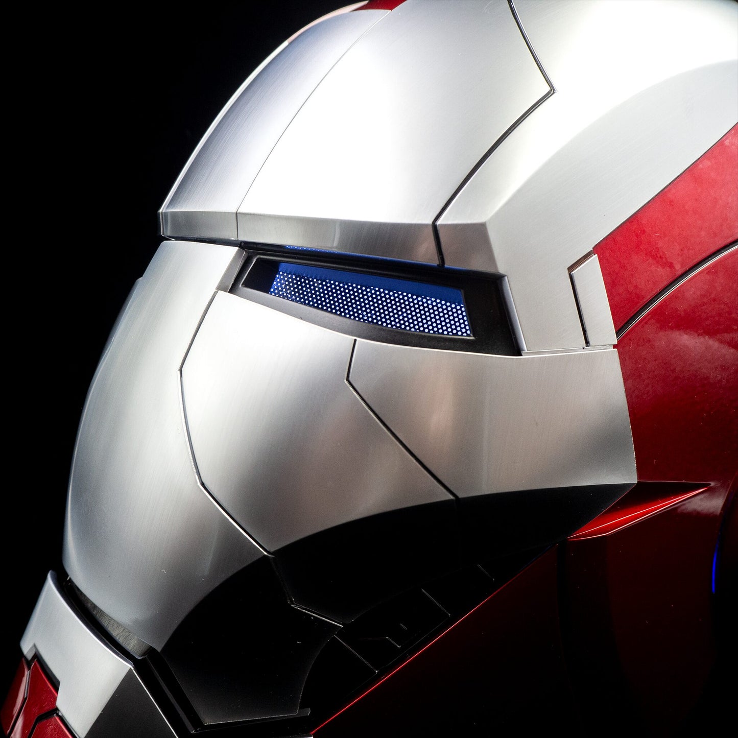 Killerbody Life Size Collectable—Iron Man Mark V Helmet With Bluetooth Speaker