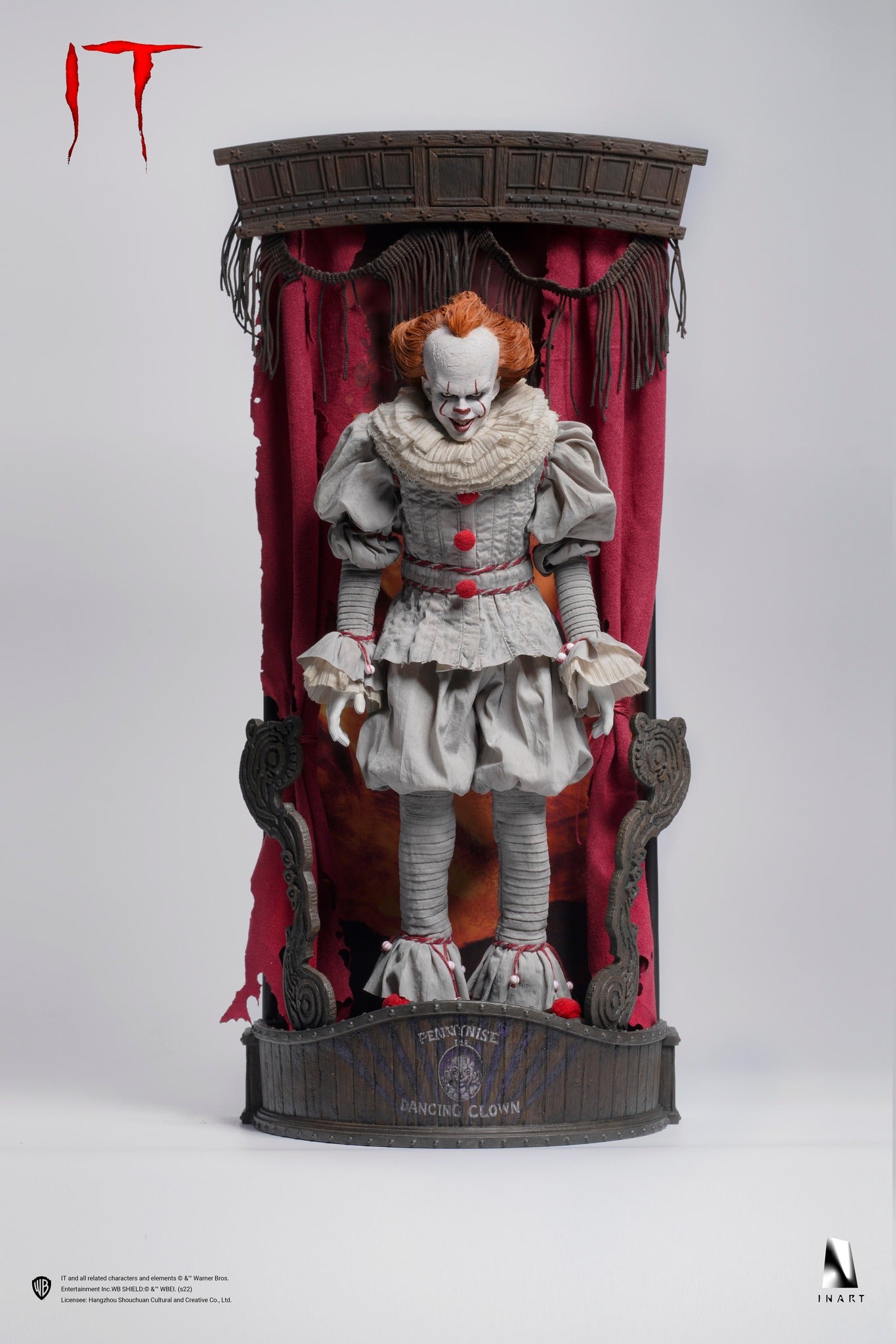 InArt IT Chapter - Pennywise 1/6th Scale Collectible Figure (Deluxe Edition)