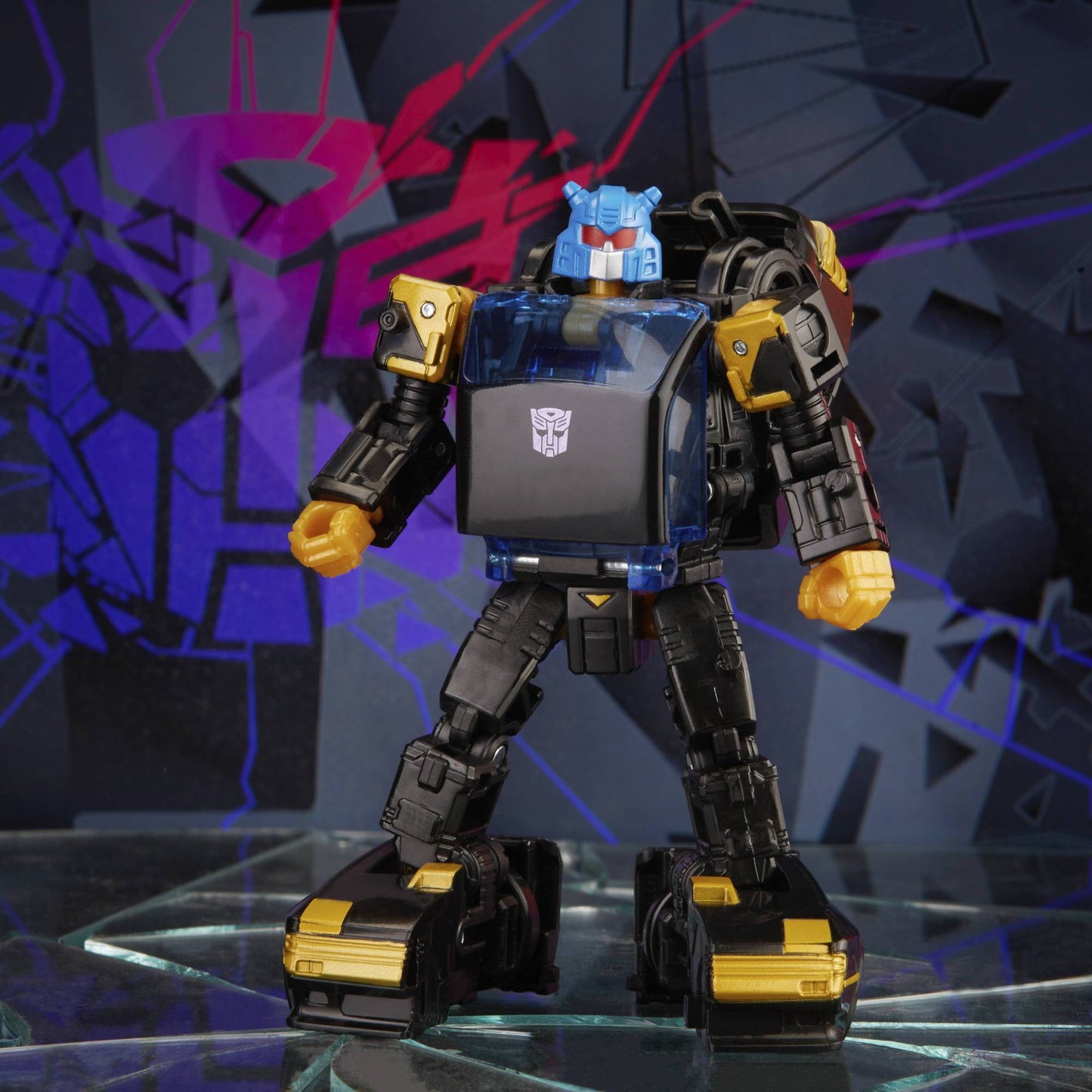 Hasbro Transformers Shatered Glass Goldbug Figure 14cm