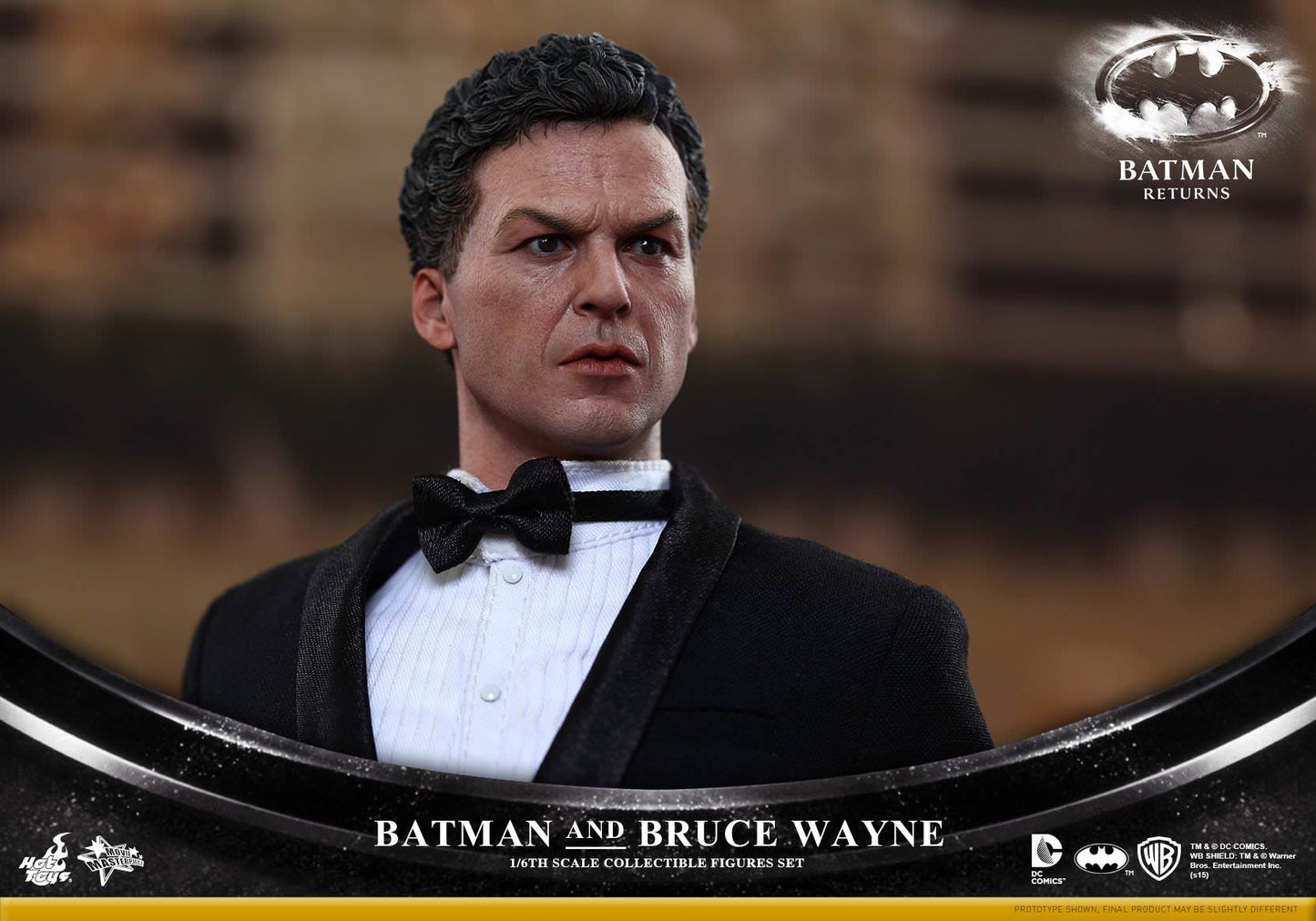 Hot Toys Batman Returns Batman &amp; Bruce Wayne 1/6th Scale Collectible Figures Set