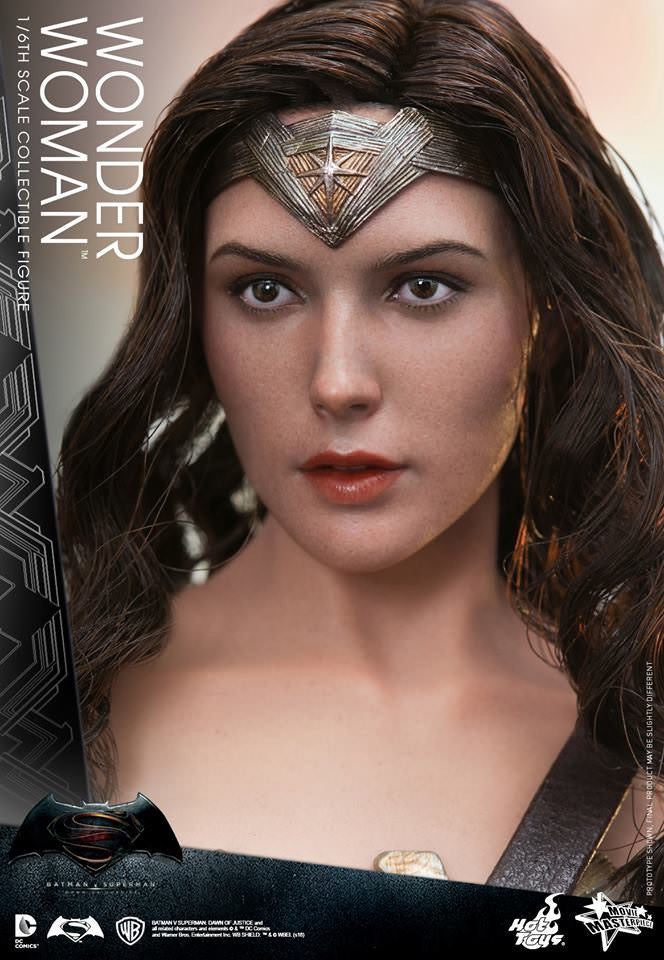 Hot Toys Batman v Superman: Dawn of Justice - Wonder Woman MMS359