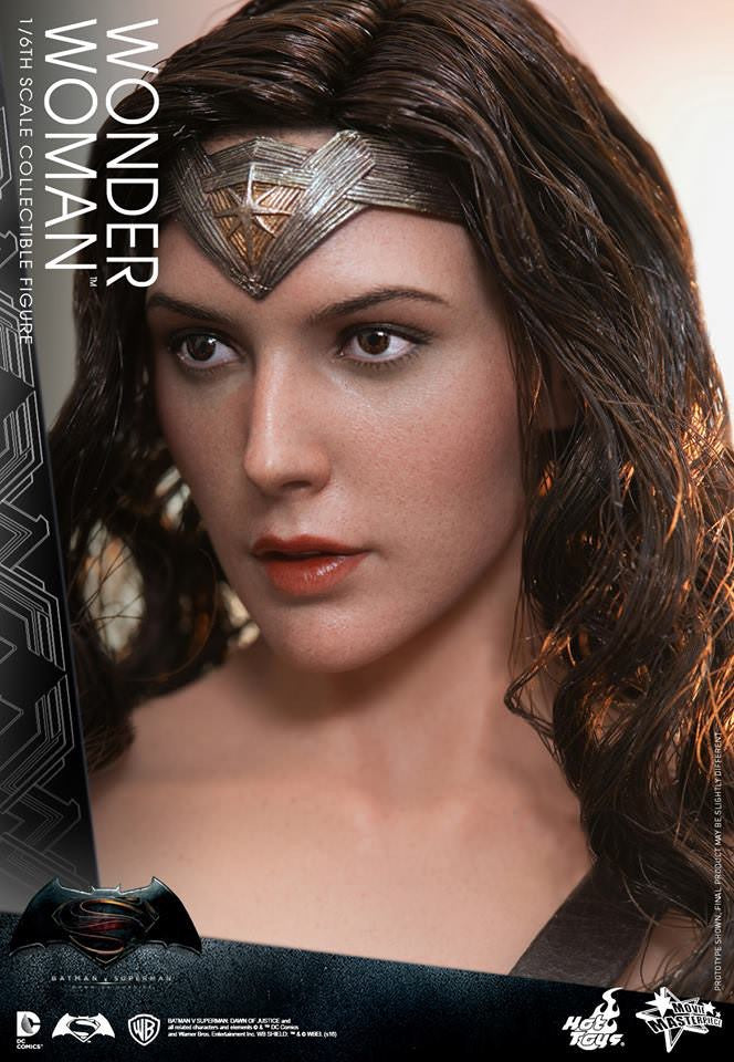 Hot Toys Batman v Superman: Dawn of Justice - Wonder Woman MMS359