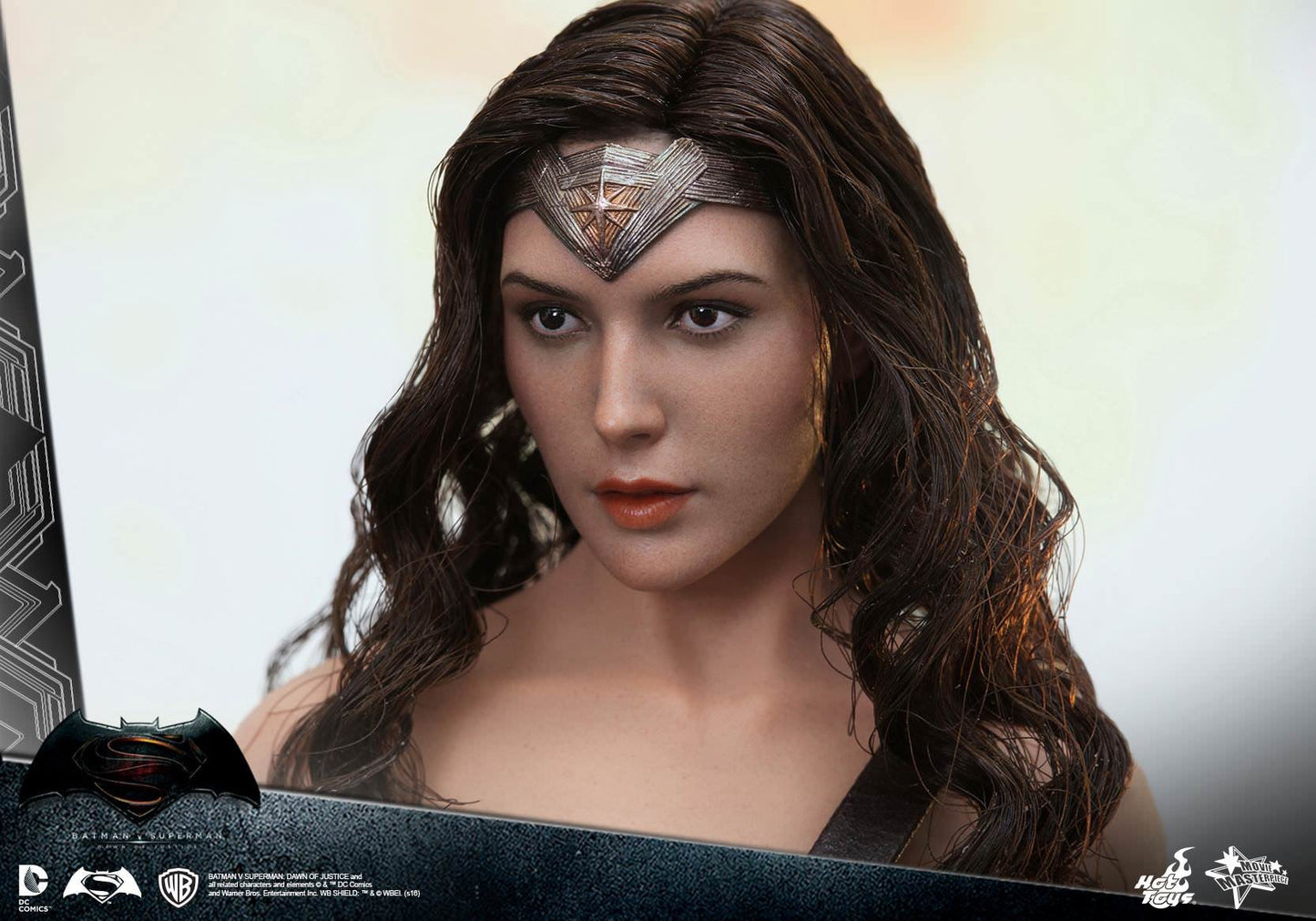 Hot Toys Batman v Superman: Dawn of Justice - Wonder Woman MMS359