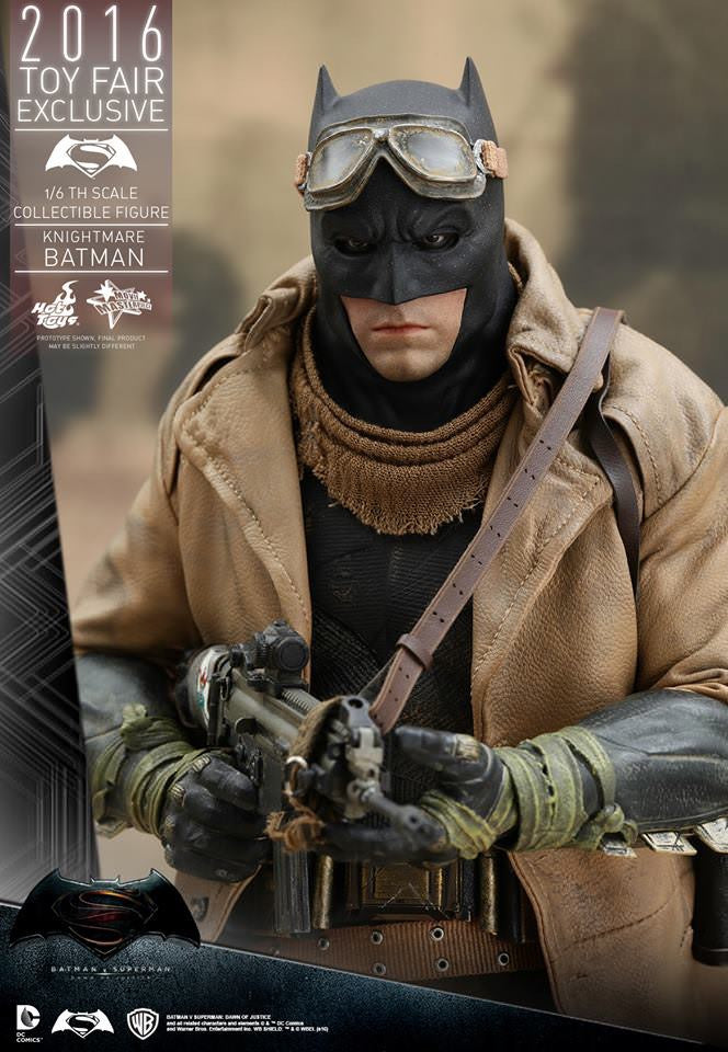 Hot Toys Batman V Superman: Dawn Of Justice : Knightmare Batman MMS372