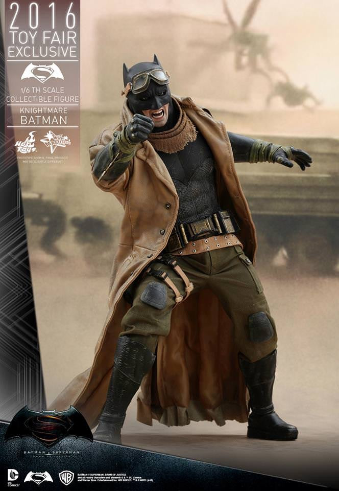 Hot Toys Batman V Superman: Dawn Of Justice : Knightmare Batman MMS372