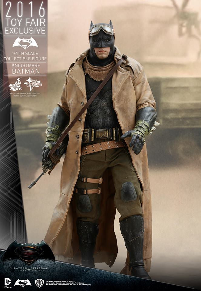 Hot Toys Batman V Superman: Dawn Of Justice : Knightmare Batman MMS372