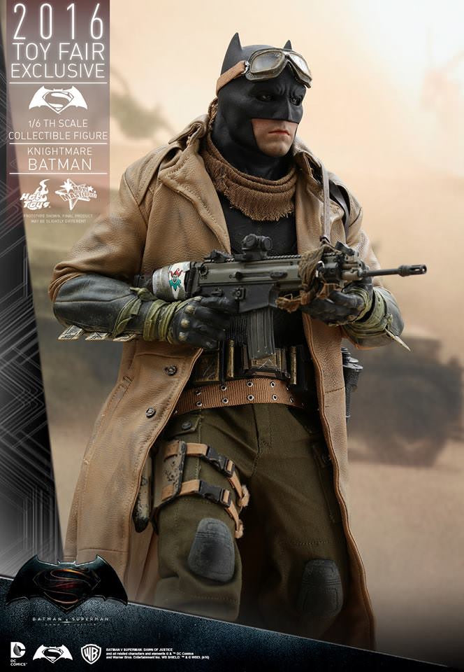 Hot Toys Batman V Superman: Dawn Of Justice : Knightmare Batman MMS372