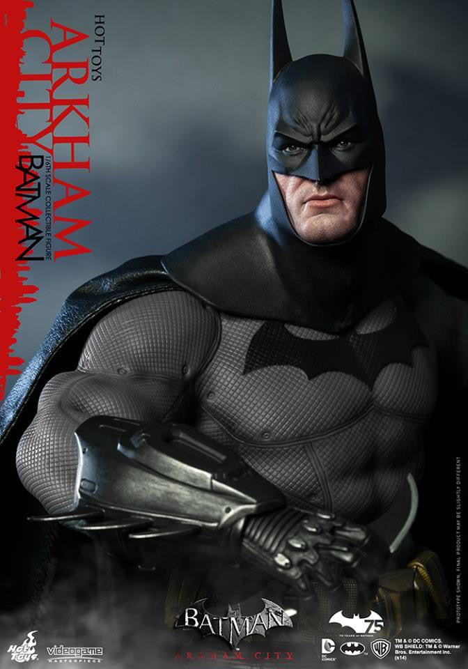 Hot Toys Batman: Arkham City - Batman VGM18