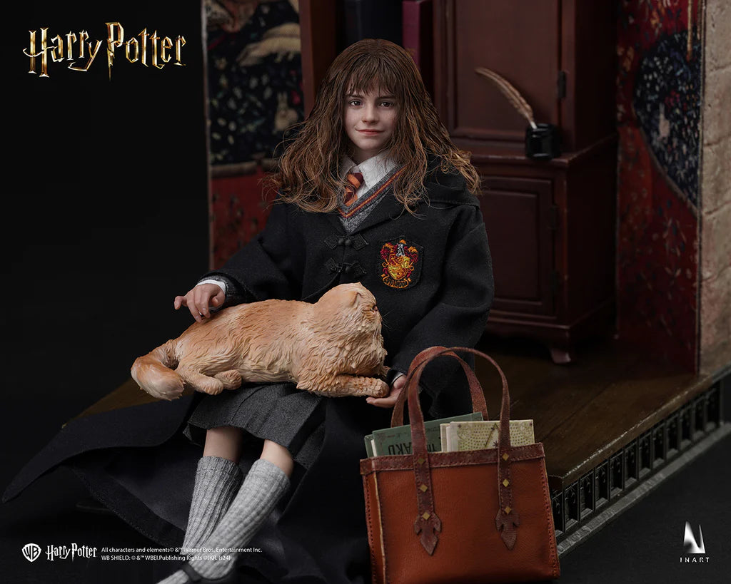 InArt Harry Potter and the Philosopher’s Stone - Hermione Granger 1:6 Collectible Figure (Rooted Hair)