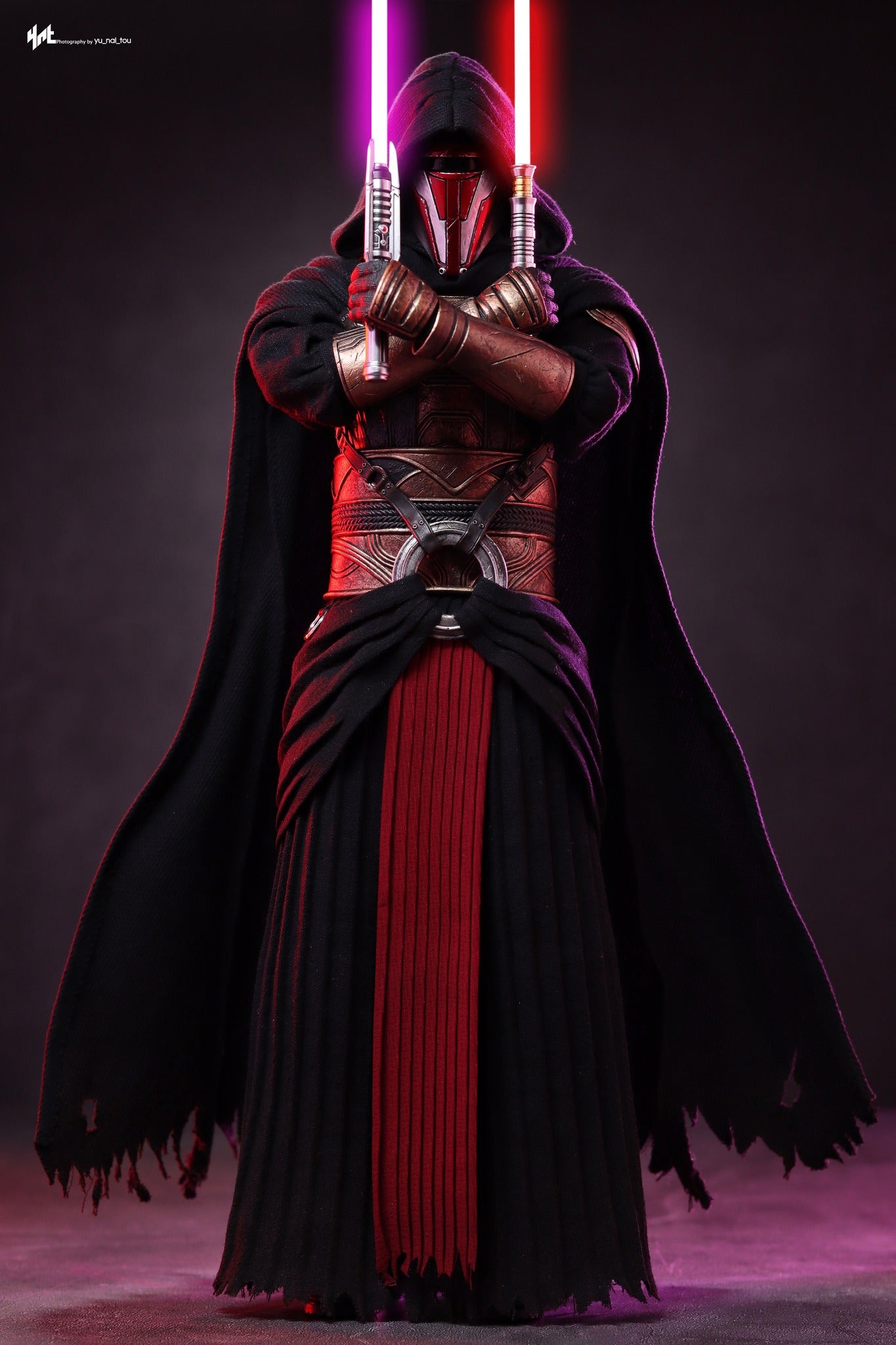 Hot Toys Star Wars™ Darth Revan™ 1:6 Scale Collectible Figure VGM62B (Exclusive Edition)(Global Exclusive Commemorative Coin)