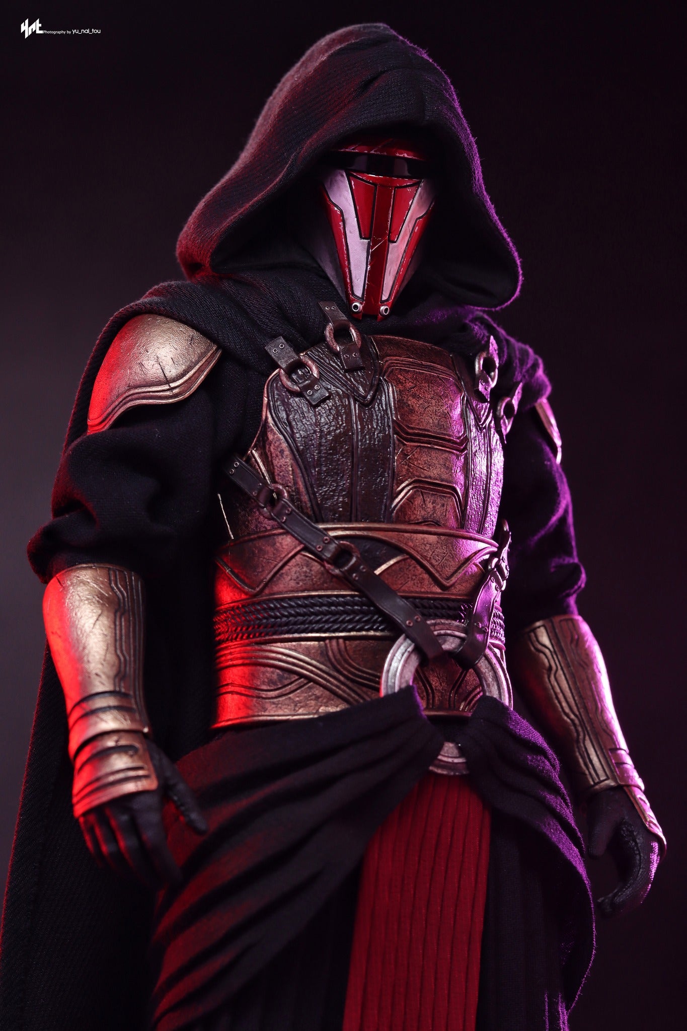 Hot Toys Star Wars™ Darth Revan™ 1:6 Scale Collectible Figure VGM62B (Exclusive Edition)(Global Exclusive Commemorative Coin)