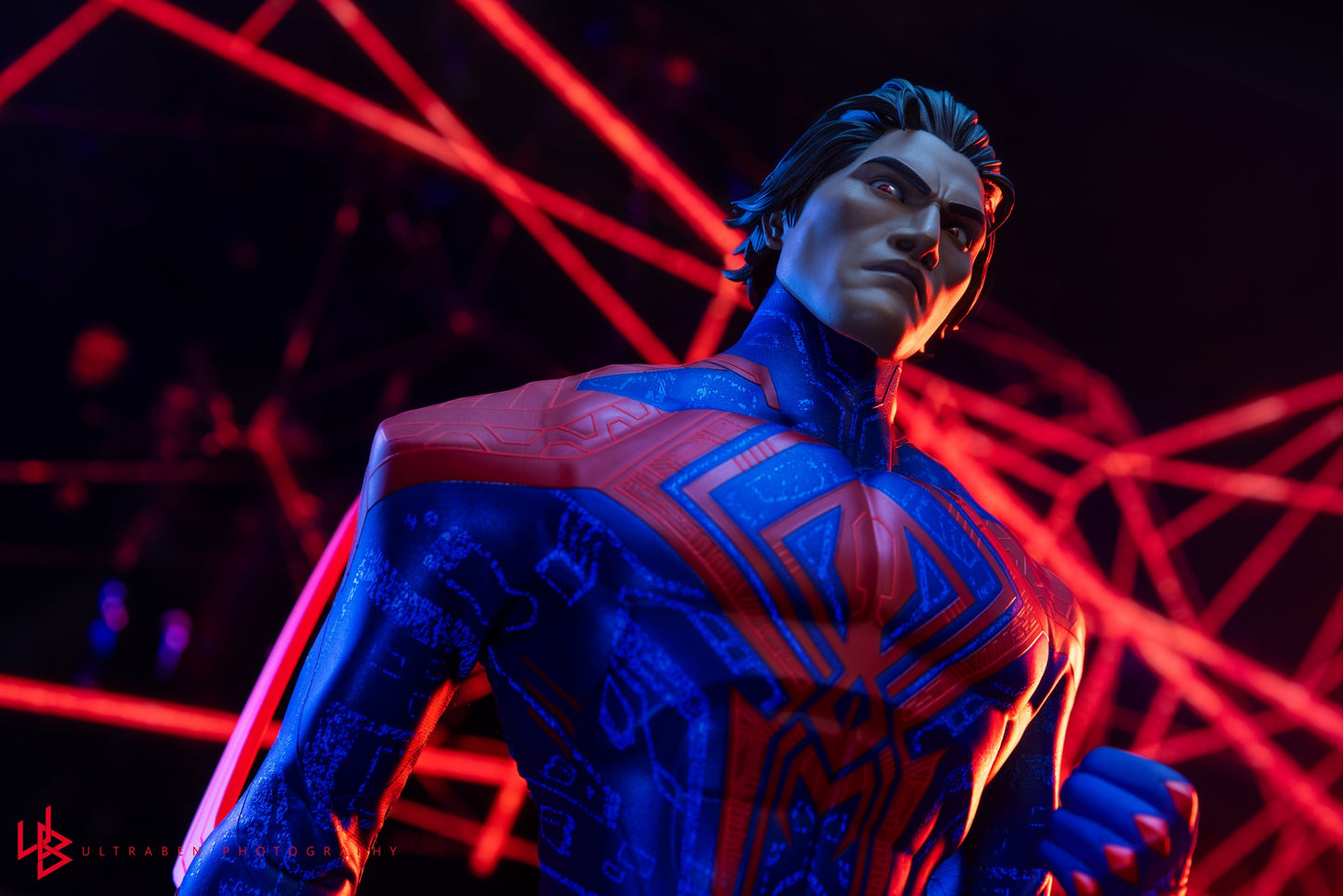 Hot Toys Spider-Man: Across the Spider-Verse - Spider-Man 2099 1:6th Scale Collectible Figure MMS711