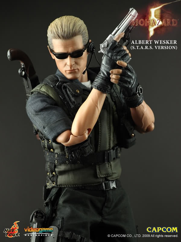 Hot Toys Biohazard 5 - Albert Wesker (STARS Version) VGM10