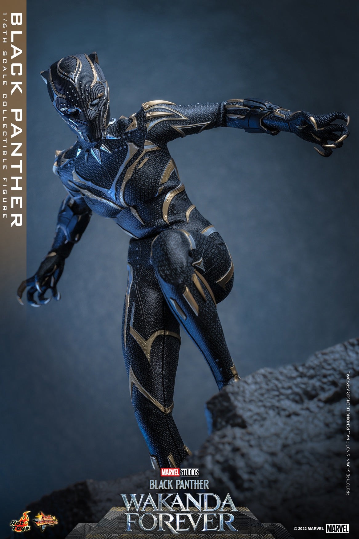 Hot Toys Black Panther: Wakanda Forever - Black Panther 1:6  Scale Collectible Figure MMS675