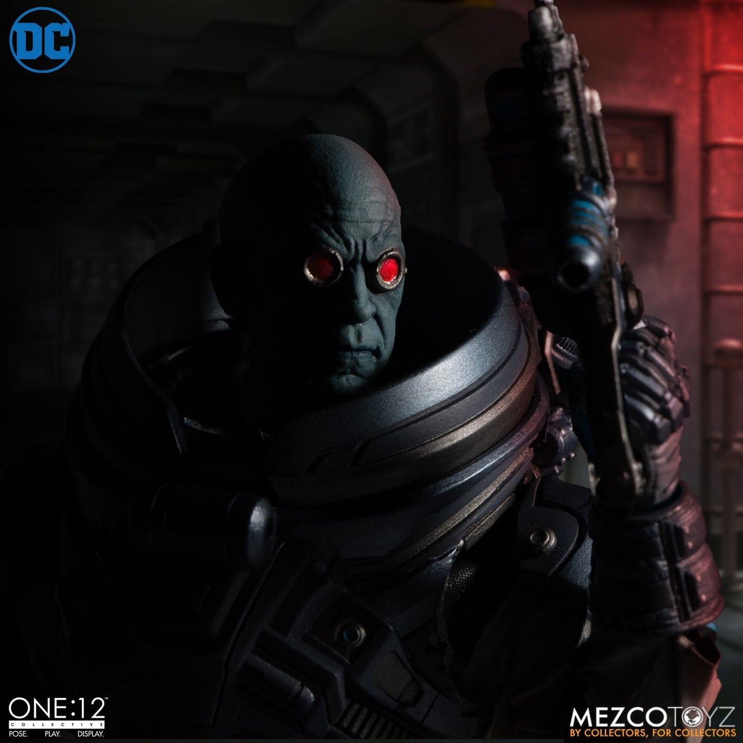 Mezco Toyz One: 12 Collective Mr Freeze Deluxe Edition