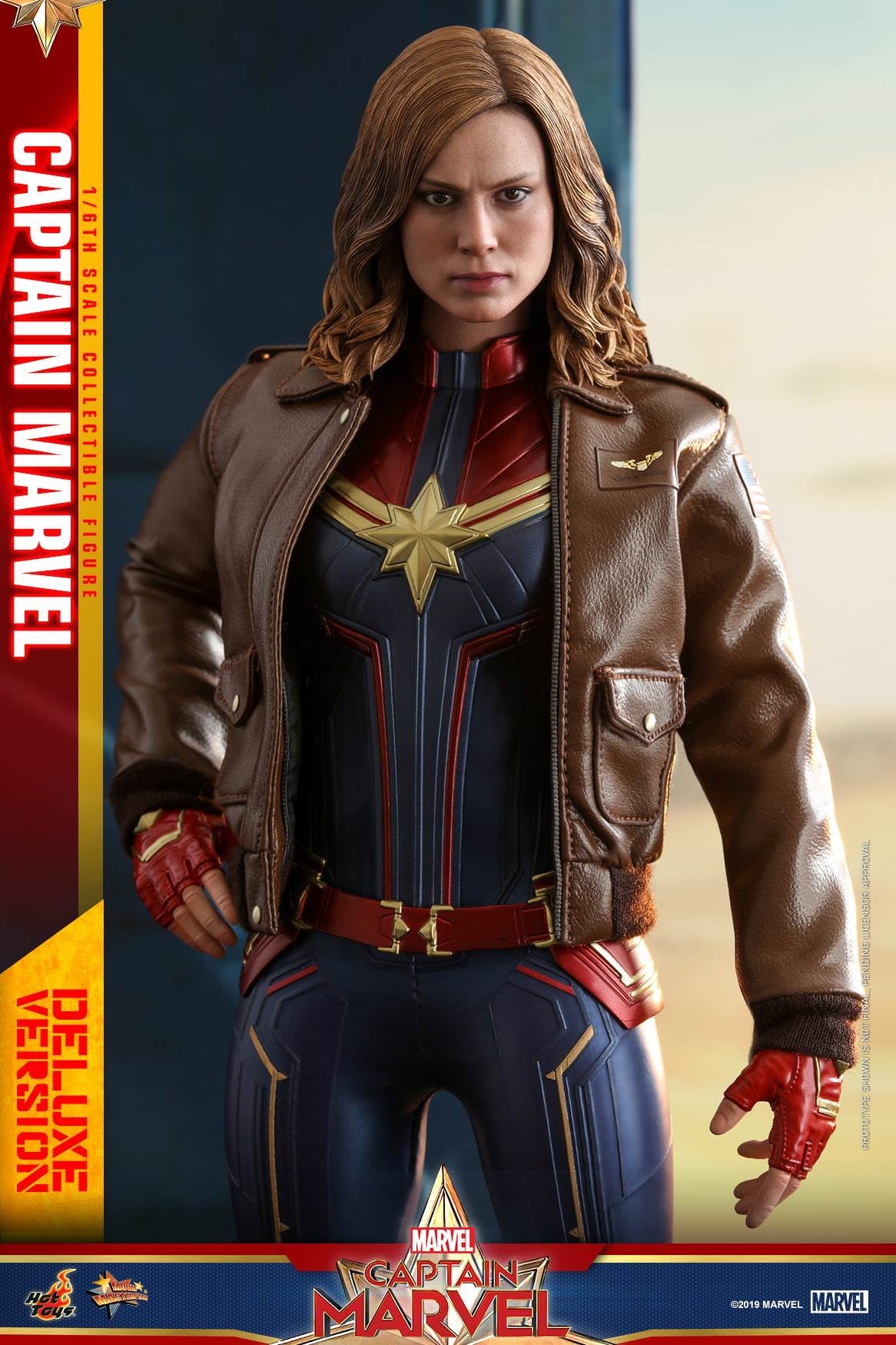 Hot Toys Captain Marvel - Captain Marvel (Deluxe Version) MMS522