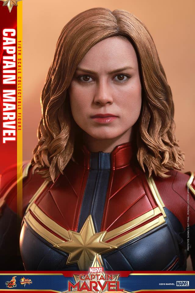 Hot Toys Captain Marvel - Captain Marvel MMS521 (Regular Edition )