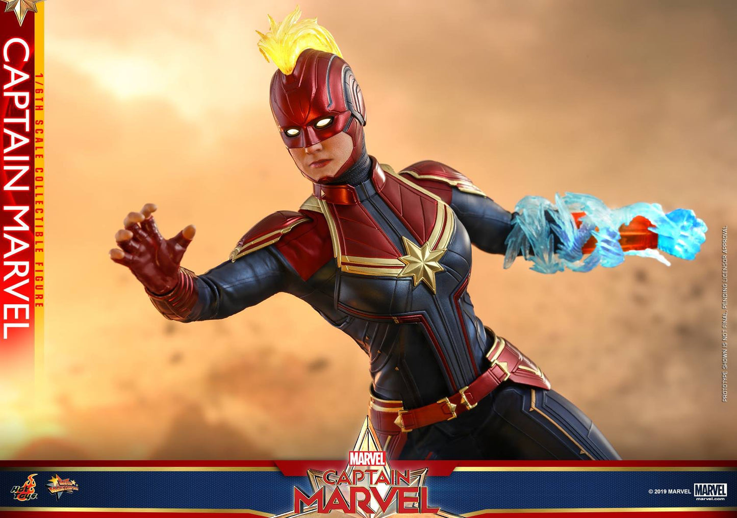 Hot Toys Captain Marvel - Captain Marvel MMS521 (Regular Edition )