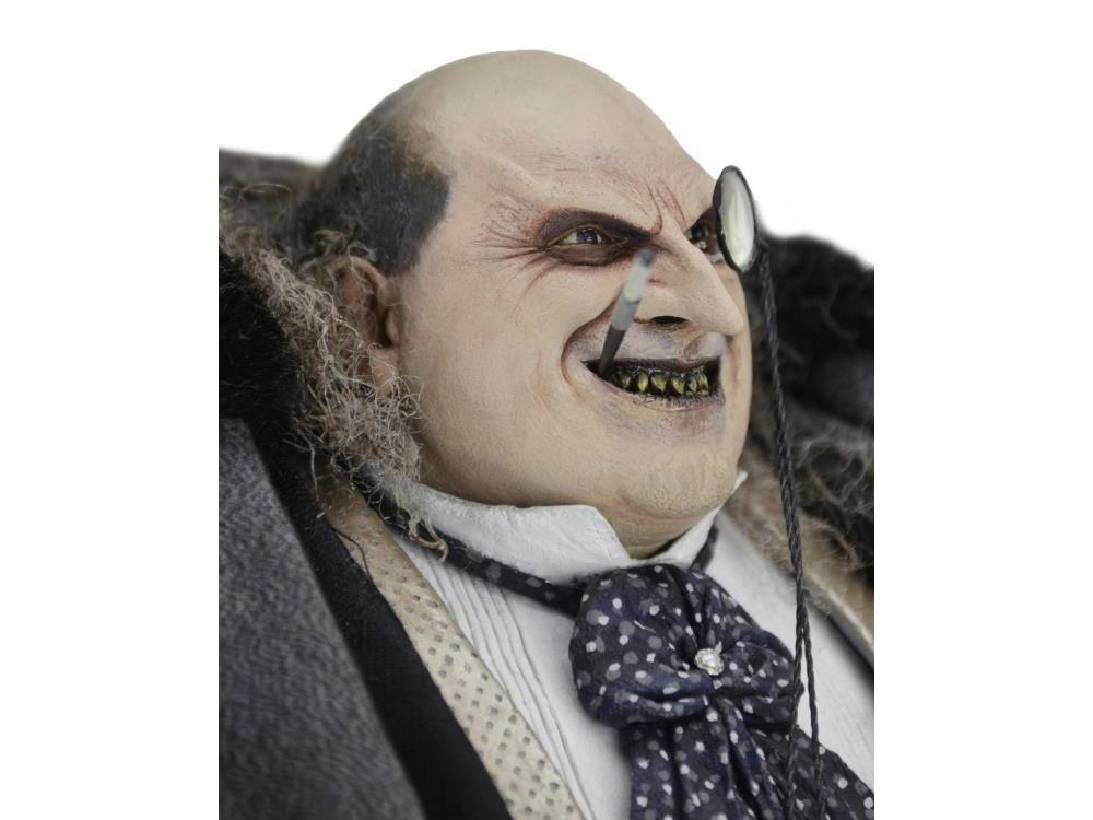 Neca Batman Returns Mayoral Penguin 1/4 Scale Figure