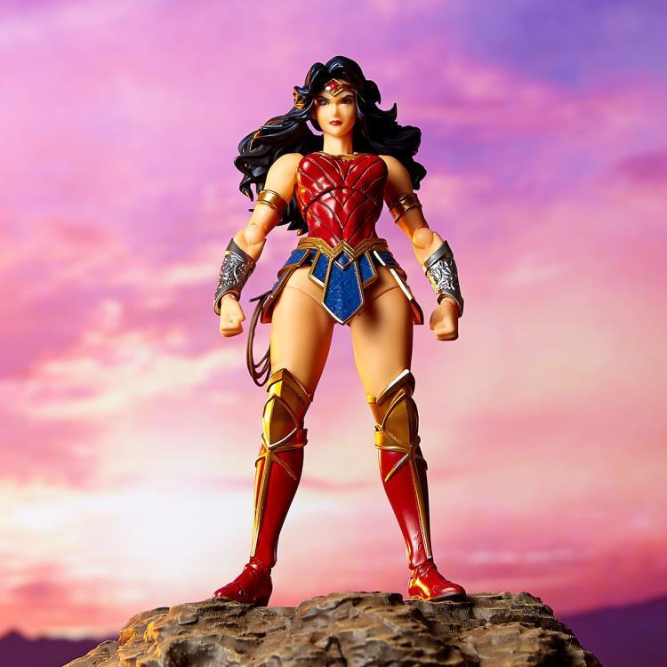 Kaiyodo DC Comics Amazing Yamaguchi Revoltech No.017 Wonder Woman