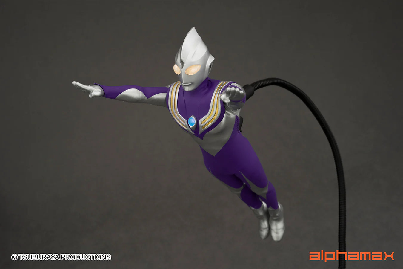 Alphamax "AX-0260 Ultraman Tiga Sky Type" 1:12 Scale Collectible Figure AX27260