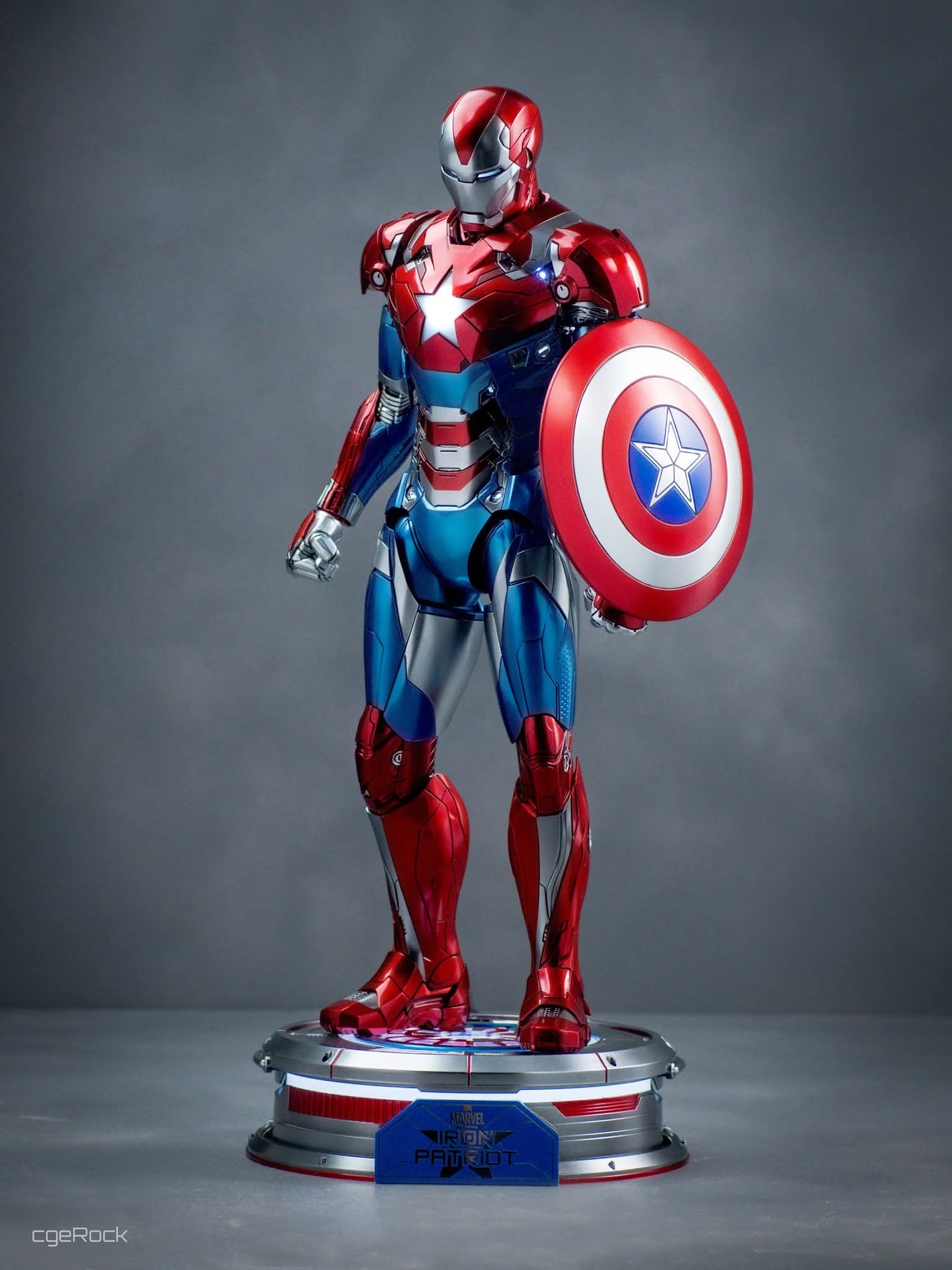 Hot Toys Marvel Comics 1:6th Scale Iron Patriot Collectible Figure CMS021D68  (Refurbished Items)