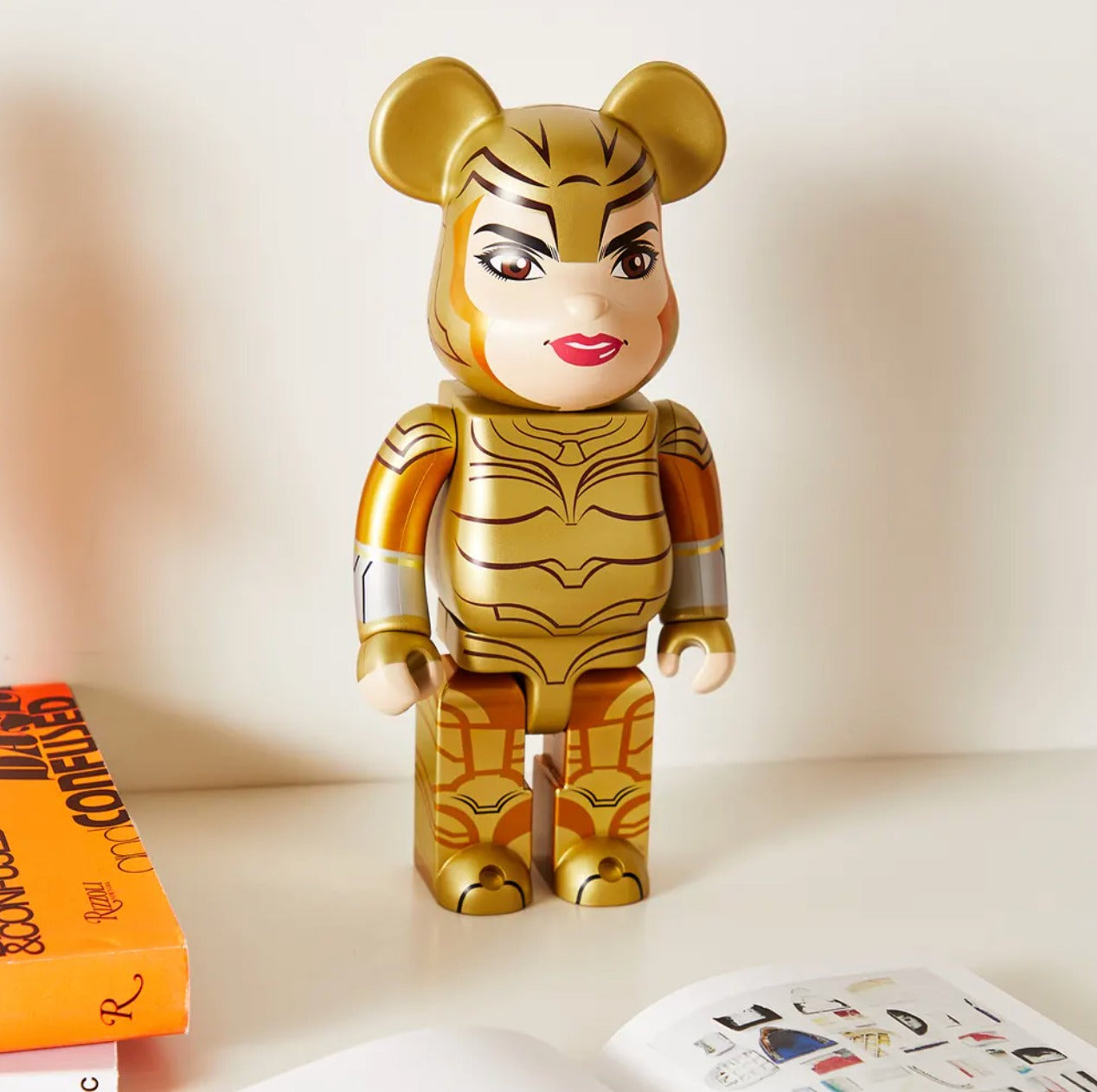 Medicom Bearbrick Wonder Woman Golden Armor 400%