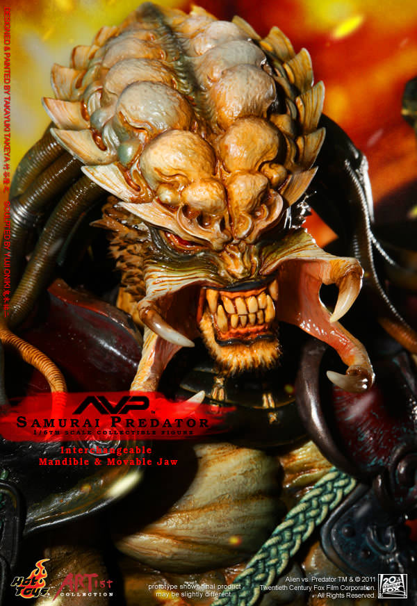 Hot Toys Alien vs. Predator - Samurai Predator With Diorama Base AC01