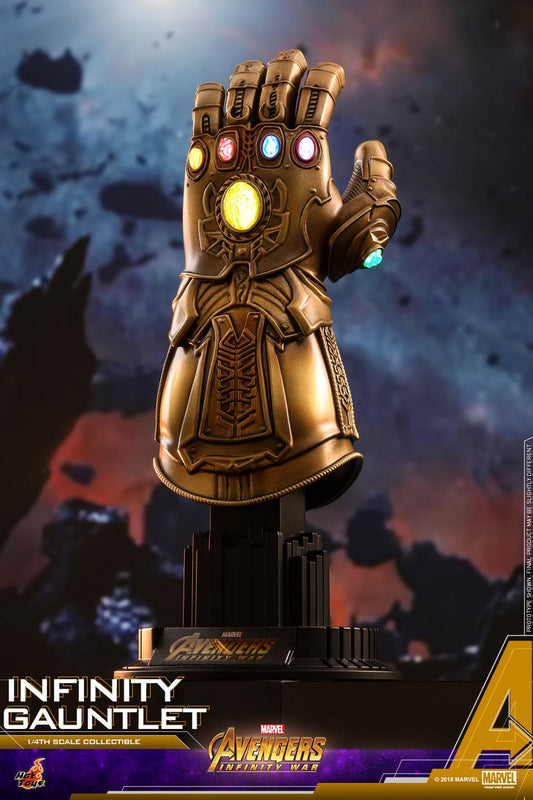 Hot Toys Avengers: Infinity War - Infinity Gauntlet 1/4th scale ACS003