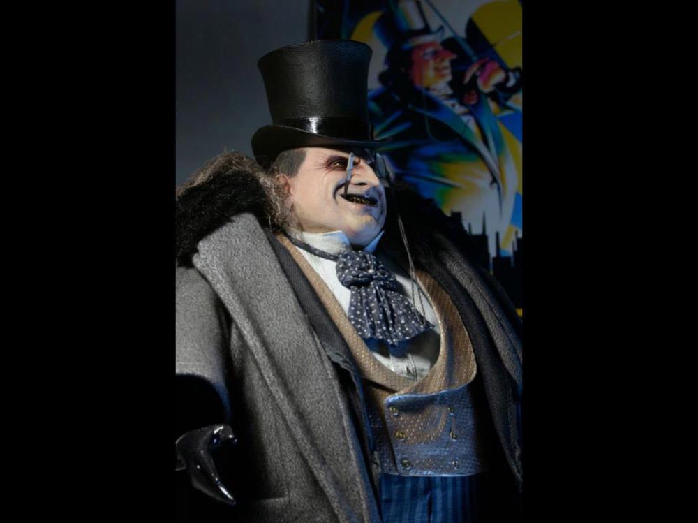 Neca Batman Returns Mayoral Penguin 1/4 Scale Figure