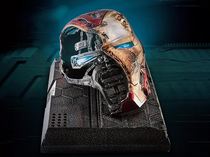 Beast Kingdom Avengers: Endgame Master Craft Iron Man Mark-50 Battle Damaged Helmet Limited Edition Statue