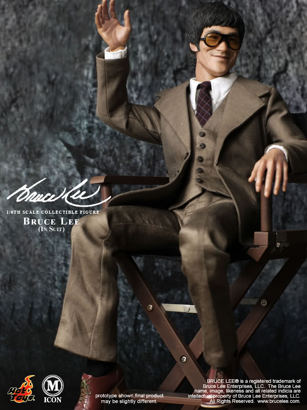 Hot Toys : - Bruce Lee (In Suit) MIS11