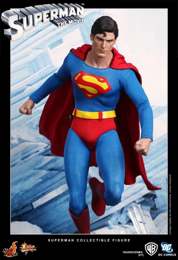 Hot Toys Superman : Superman MMS152 (Regular Edition)