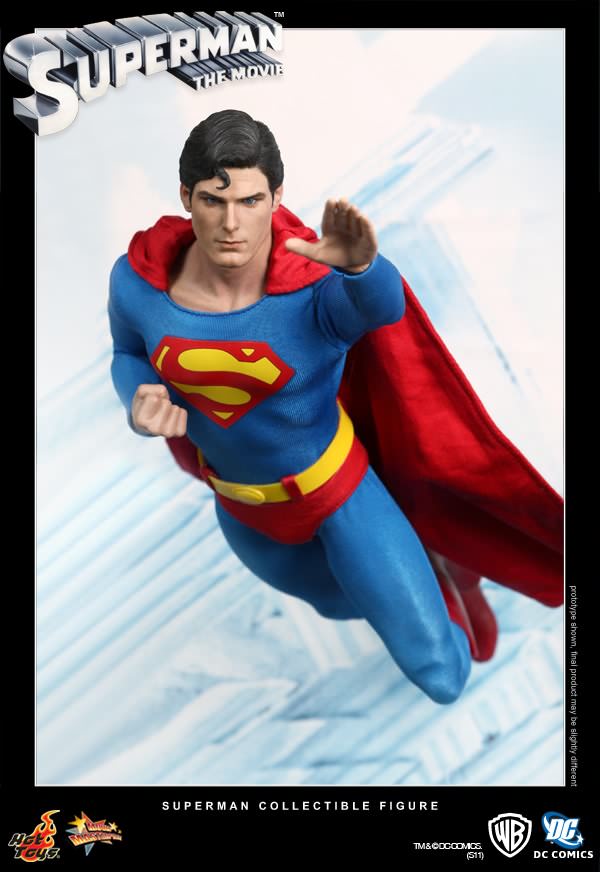 Hot Toys Superman : Superman MMS152 (Regular Edition)