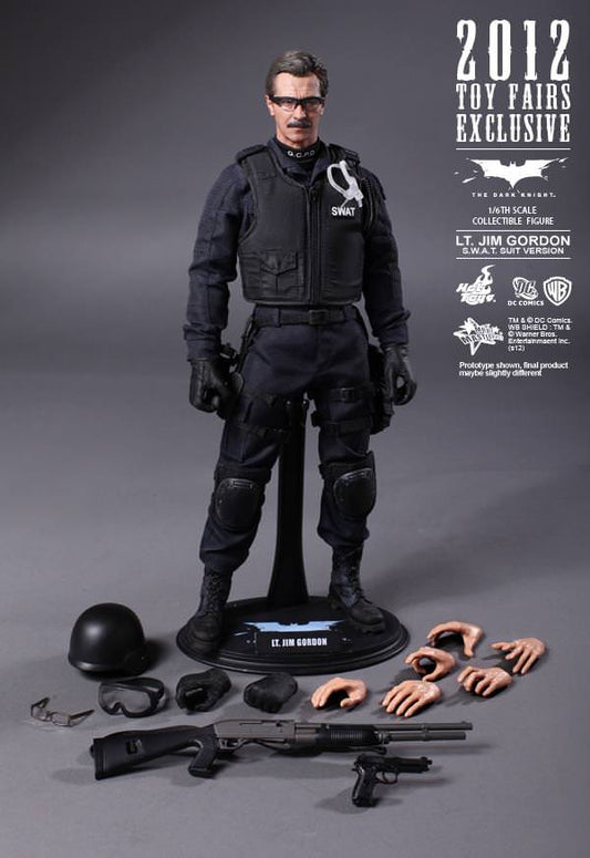 Hot Toys The Dark Knight - Lt. Jim Gordon (S.W.A.T. Suit Version) MMS182