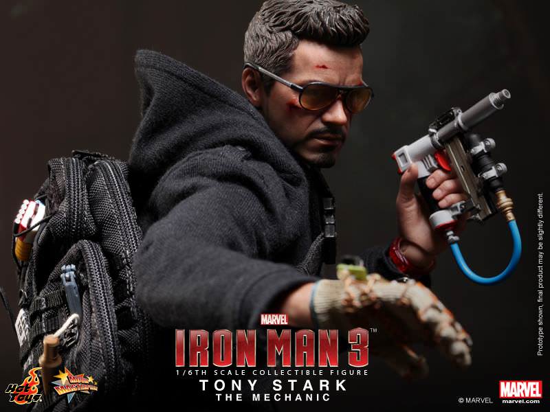 Hot Toys Iron Man 3 - Tony Stark (The Mechanic) MMS209 (Regular Edition)